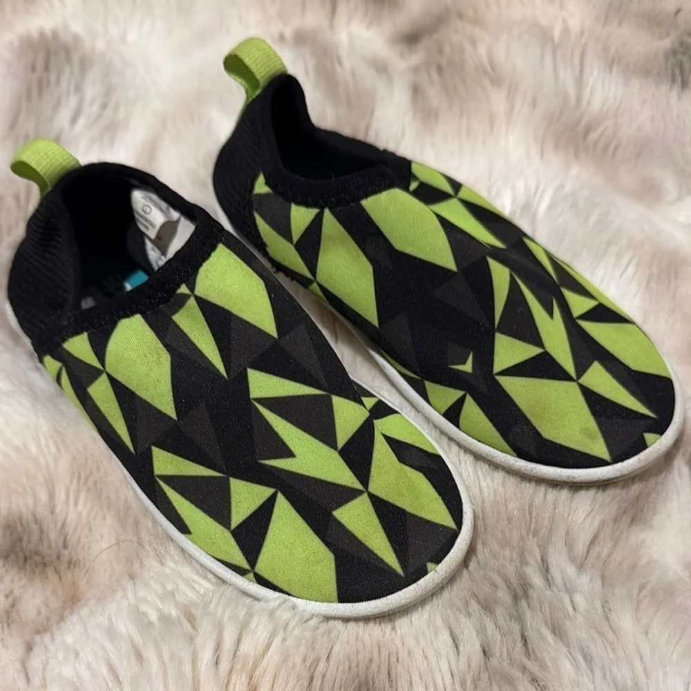 Geometric Green Kids Swim Shoes